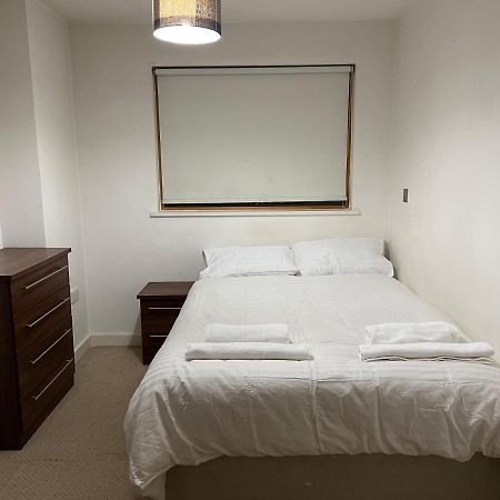 Bigkings Stylish 2 Bedroom Apartment With Free On Street Parking Manchester Exterior foto